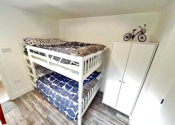 Lux 2 Bed 2 Bath Apartment Coop Arena, City Stadium, Sport City, Picadilly